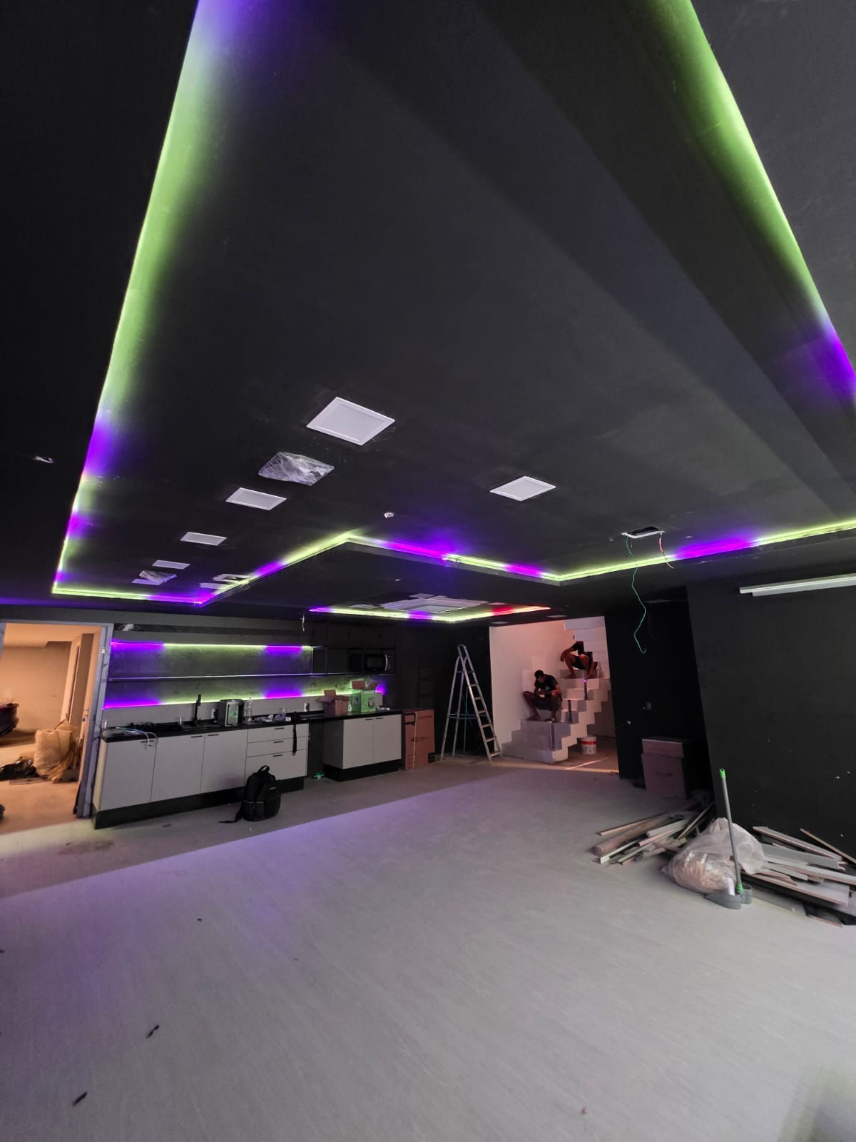 Instalação de fita-led RGB sequêncial