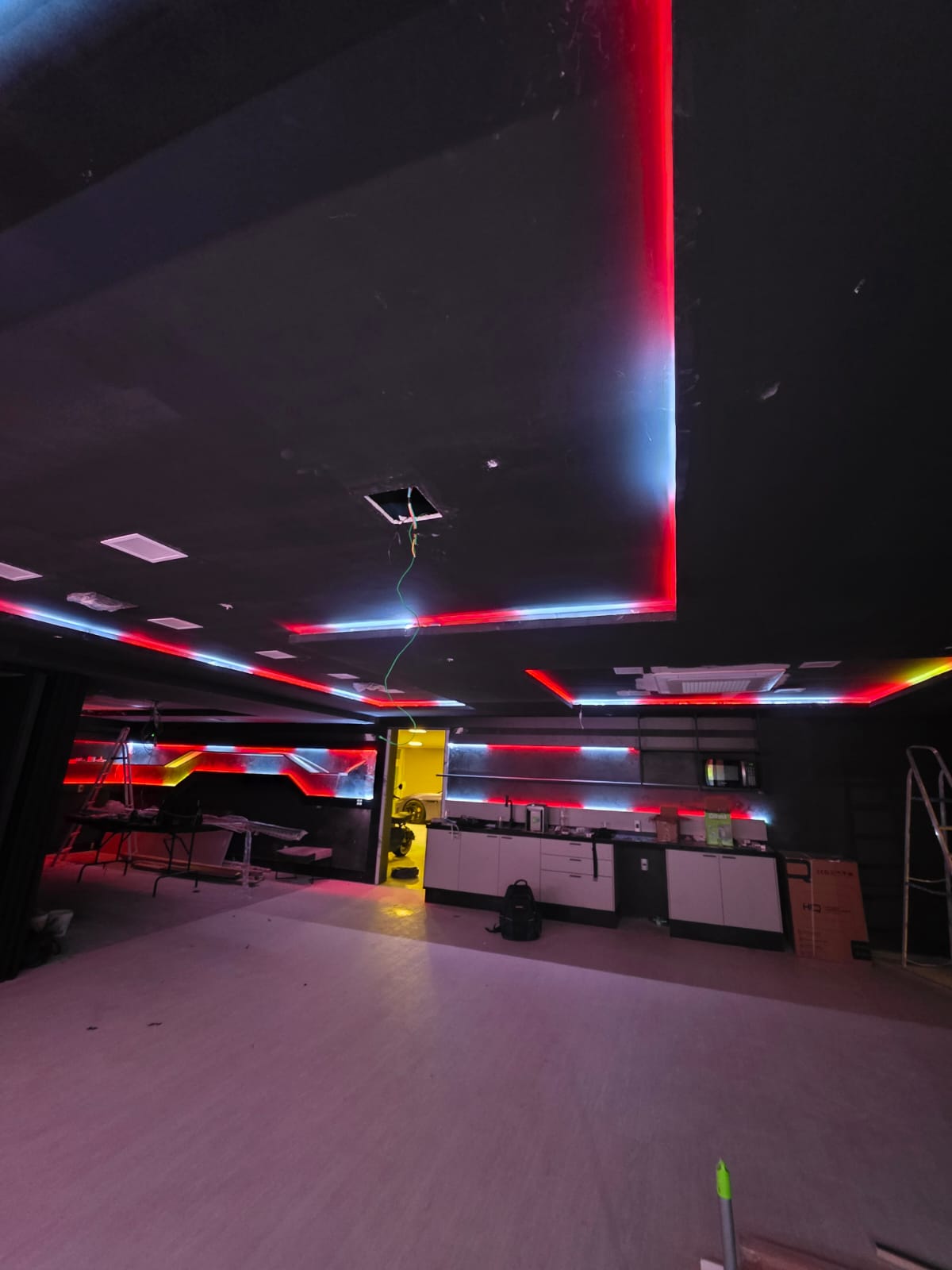 Instalação de fita-led RGB sequêncial